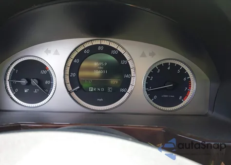 2010 Mercedes-Benz Glk 350 4Matic z USA, uszkodzony, nr VIN WDCGG8HB6AF500431